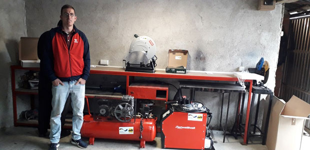 Поделa опремe за покретање бизниса у Грачаници 